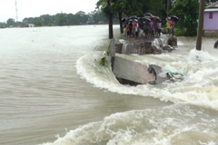 ফেনীতে বাঁধ ভেঙে বন্যা: ১০ গ্রাম প্লাবিত