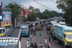 ফেরি স্বল্পতা : পাটুরিয়া-দৌলতদিয়ায় ভোগান্তি