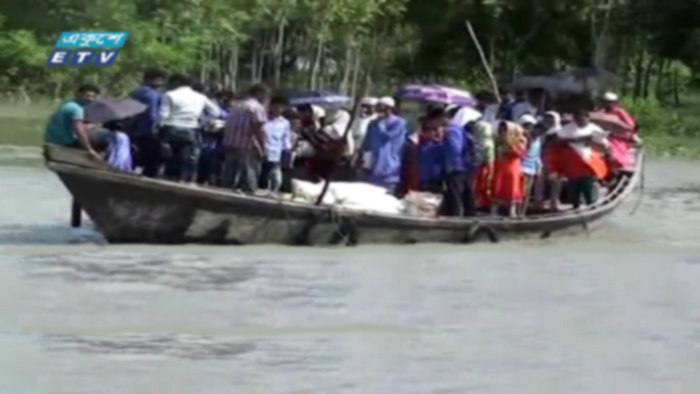 সুতাবাড়িয়া নদীতে সেতু না থাকায় দুর্ভোগ (ভিডিও)