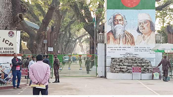 বেনাপোল বন্দরে দ্বিতীয় দিনের মতো আমদানি-রফতানি বন্ধ    