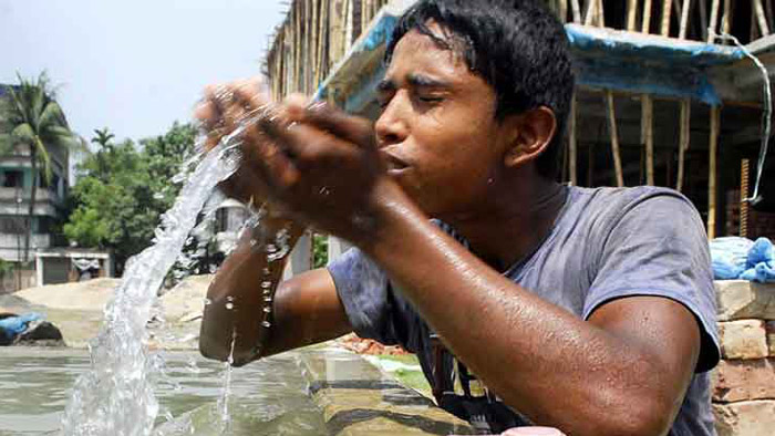 বছরের তাপমাত্রার রেগর্ড গড়লো ঢাকা