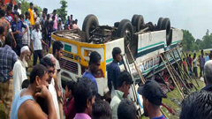 হবিগঞ্জে বাস খাদে পড়ে নিহত ৩