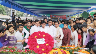 ৭ মার্চে বঙ্গবন্ধুর প্রতিকৃতিতে ছাত্রলীগের শ্রদ্ধা 