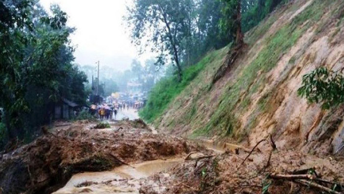 কাপ্তাইয়ে পাহাড় ধসে ২ জনের মৃত্যু