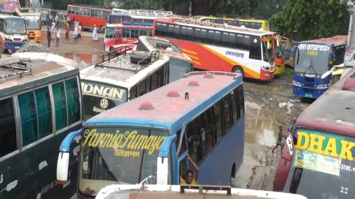 ঢাকা-সিরাজগঞ্জ রুটে দ্বিতীয় দিনের মতো বাস চলাচল বন্ধ