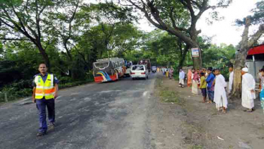 রাজবাড়ীতে মাইক্রোবাসের ধাক্কায় বাস চালক নিহত