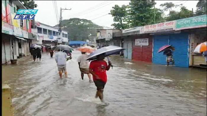 টানা বৃষ্টির কারণে সুনামগঞ্জে কিছু এলাকা প্লাবিত (ভিডিও)