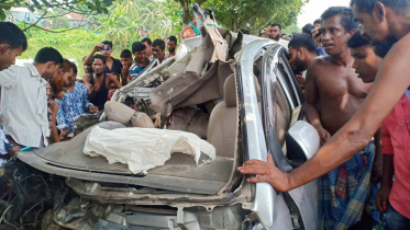 ময়মনসিংহে বাসের ধাক্কায় একই পরিবারের ৪ জন নিহত