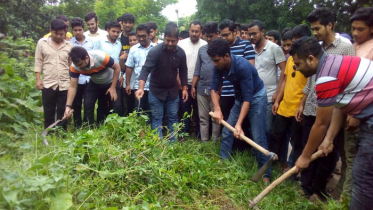 ডেঙ্গু নিধনে রাবি ছাত্রলীগের পরিচ্ছন্নতা অভিযান