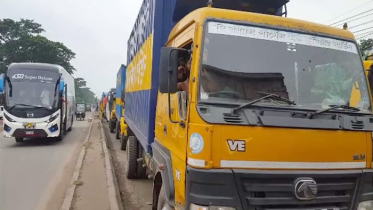 দৌলতদিয়া ফেরিঘাটে পারাপারের অপেক্ষায় ৬ শতাধিক যানবাহন