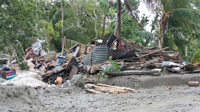 পাথরঘাটায় ‘ফণী’র আঘাতে ঘরচাপায় দাদি-নাতির মৃত্যু