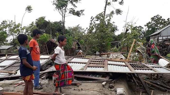 ঘূর্ণিঝড় ফণীর প্রভাবে নোয়াখালীতে ১ শিশুর মৃত্যু