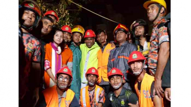 ‘বুলবুল’ পরবর্তী সহায়তা ও উদ্ধার কার্যক্রমে ববি শিক্ষার্থী