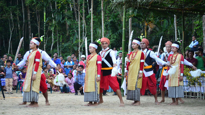 ক্ষুদ্র নৃ-জাতিগোষ্ঠীর সাংস্কৃতিক অনুষ্ঠান