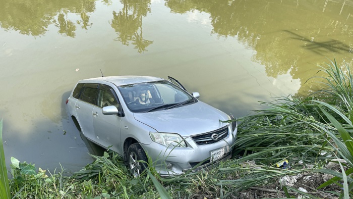 দুর্ঘটনা কবলিত সেই গাড়িটি