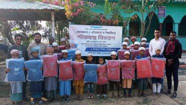 ৪শ’ শিক্ষার্থীকে শীত বস্ত্র দিল ‘দুই টাকায় শিক্ষা’ ফাউন্ডেশন