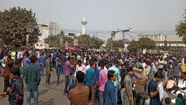 ফের সড়ক অবরোধ ৭ কলেজের শিক্ষার্থীদের