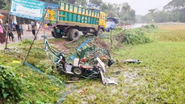 জামালপুরে ট্রাক ও অটোরিকশার মধ্যে সংঘর্ষে চারজন নিহত