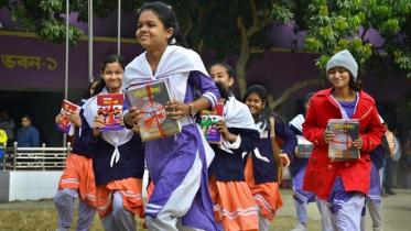 বরিশাল বিভাগের ১৮ লাখ শিক্ষার্থীর হাতে উঠছে নতুন বই 