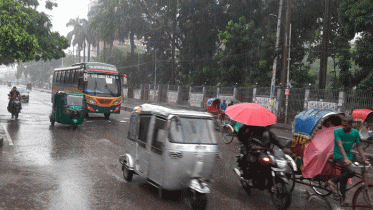 স্বস্তির বৃষ্টিতে ভোগান্তিতে রাজধানীবাসী