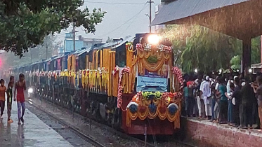 ভারতের উপহার দেয়া রেলের ২০ ইঞ্জিন ঈশ্বরদীতে