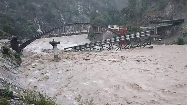 ভারত ও নেপালে বন্যা, ভূমিধসে মৃত্যু দেড়শ` ছাড়িয়েছে 