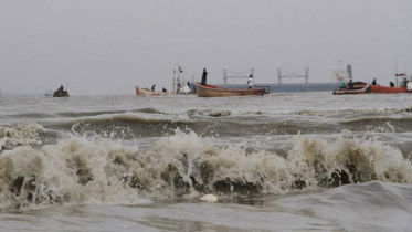 সমুদ্রবন্দরে ৩ নম্বর সতর্ক সংকেত