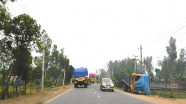 নওগাঁ-বগুড়া রুটে সরাসরি বাস চলাচল বন্ধ