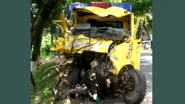 নাটোরে দুই ট্রাকের সংঘর্ষে চালকের মৃত্যু, আহত ৪