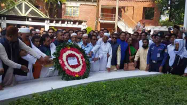 বঙ্গবন্ধুর সমাধিতে শ্রদ্ধা জানালেন সাবেক ছাত্রলীগ নেতা সোহাগ