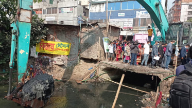 ‘খাল পাড়ের সব বহুতল ভবন ভেঙে দেয়া হবে’