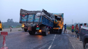 ট্রাক-কাভার্ডভ্যান মুখোমুখি সংঘর্ষে প্রাণ গেল ২ জনের