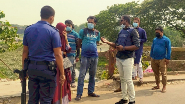 চট্টগ্রামে লকডাউন কার্যকরে এএসপির ‘গান্ধীগিরি’!