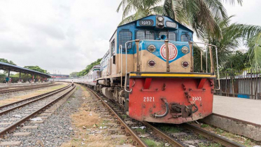 কুমিল্লায় অটোরিকশায় ট্রেনের ধাক্কা, ৫ যাত্রী নিহত