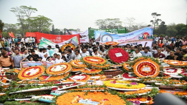 দেশের বিভিন্ন স্থানে শহীদদের প্রতি সর্বস্তরের মানুষের শ্রদ্ধা