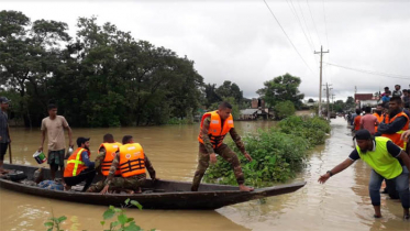 মৌলভীবাজারে আড়াই লক্ষাধিক মানুষ পানিবন্দি