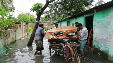 নীরবে কাঁদছে পানিবন্দী ডিএনডিবাসী