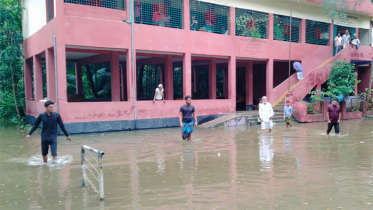 লক্ষ্মীপুরের পানিবন্দি প্রায় ৪ লাখ মানুষ