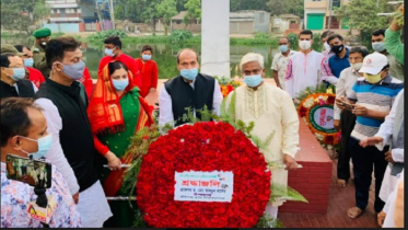 স্বাধীনতার সূবর্ণজয়ন্তীতে নবনিযুক্ত হকৃবি উপাচার্যের শ্রদ্ধাঞ্জলী