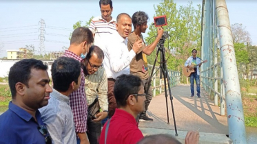 ইবিতে মনকবি মিউজিকের দুটি গানের দৃশ্যায়ন