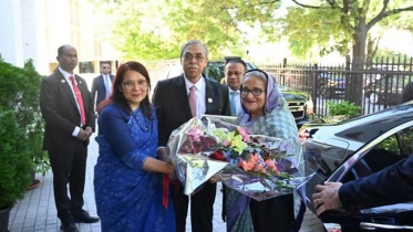 প্রধানমন্ত্রী শেখ হাসিনার ওয়াশিংটনস্থ বাংলাদেশ দূতাবাস পরিদর্শন