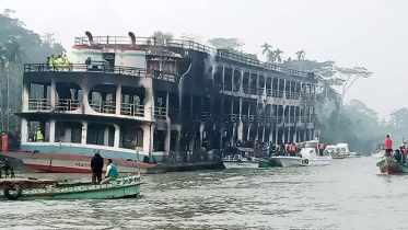 লঞ্চে আগুন: নিখোঁজদের সন্ধানে অভিযান শুরু