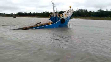 পশুর নদীতে ৮০০ টন কয়লা নিয়ে জাহাজ ডুবি