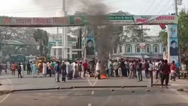 দুর্বৃত্তদের গুলিতে গুরুতর আহত শিবপুর উপজেলা চেয়ারম্যান