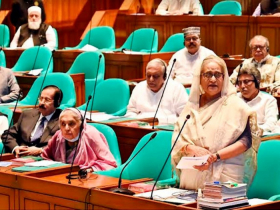 বিদ্যুৎসহ সবকিছু ব্যবহারে কঠোর সংযম বজায় রাখুন: প্রধানমন্ত্রী