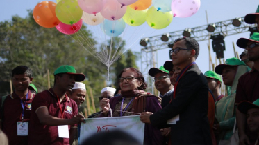 ‘জ্ঞান ও ধ্যানের আলো নিয়ে তোমরা এগিয়ে যাও’