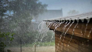 দেশের কোথাও কোথাও ভারী বর্ষণের আভাস