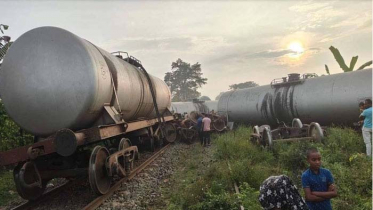 ১১ ঘণ্টা পর খুলনার সঙ্গে সারাদেশের ট্রেন চলাচল স্বাভাবিক 