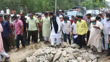 নিন্মমানের কাঁচামাল ব্যবহারের অভিযোগে সেতুর কাজ বন্ধের নির্দেশ