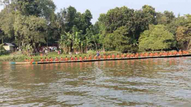 নড়াইলের চিত্রা নদীতে এসএম সুলতান নৌকাবাইচ